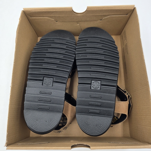 NEW Dr. Martens Women's Blair Tumbled Nubuck Leather Sandals - Picture 3 of 5